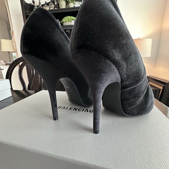Balenciaga Women’s Knife Pump Heels 110MM in Black Size EU 38 US 8 MSRP $965 - Picture 4 of 8
